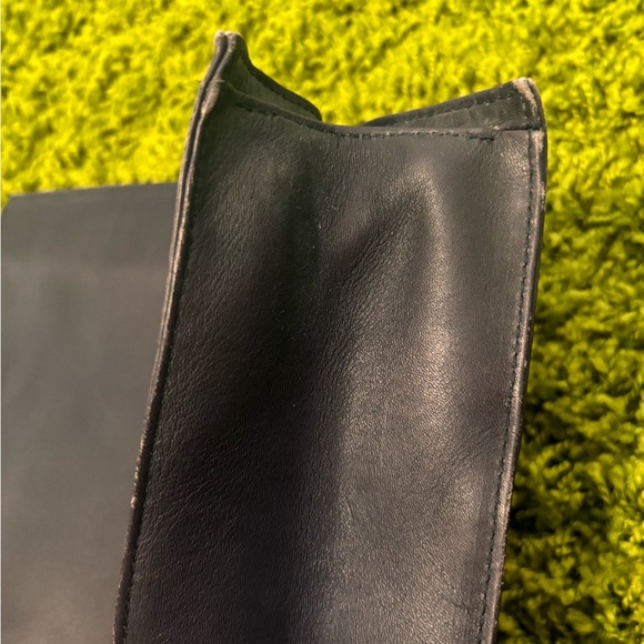 Purple-brown Stone Mountain leather shoulder bag - Picture 3 of 7